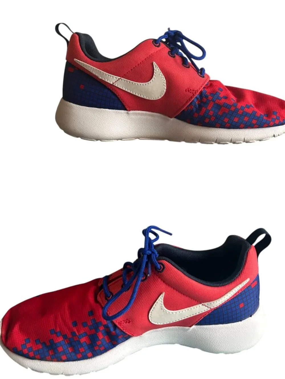 Nike Roshe One Print Pixel GS Light Crimson Blue Youth Size 5.5 Style 677782-601